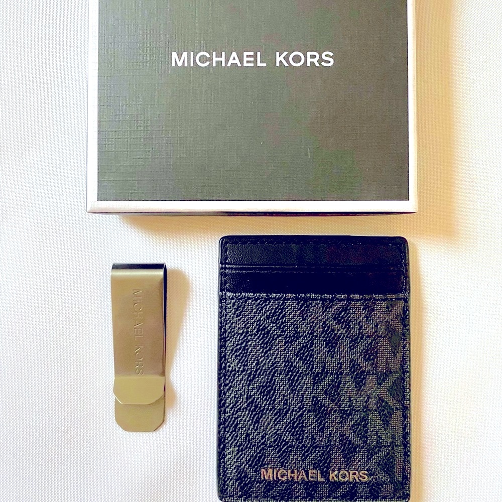 MICHAEL KORS MENS
Logo Card Case with Bill Clip